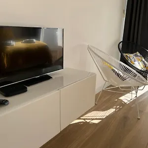 https://holiday-studio-by-meatina.1costadelsol.com